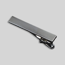 Load image into Gallery viewer, TIE CLIP - CHROME
